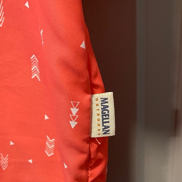 Magellan Women’s Coral Fish Gear Button-Up Shirt | Size Large | Moisture Wicking - Picture 5 of 11